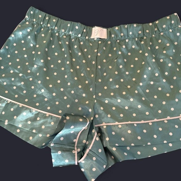 Victoria's Secret Teal Polka Dot Satin Pajama Shorts Size XL unique front tag - Picture 5 of 6